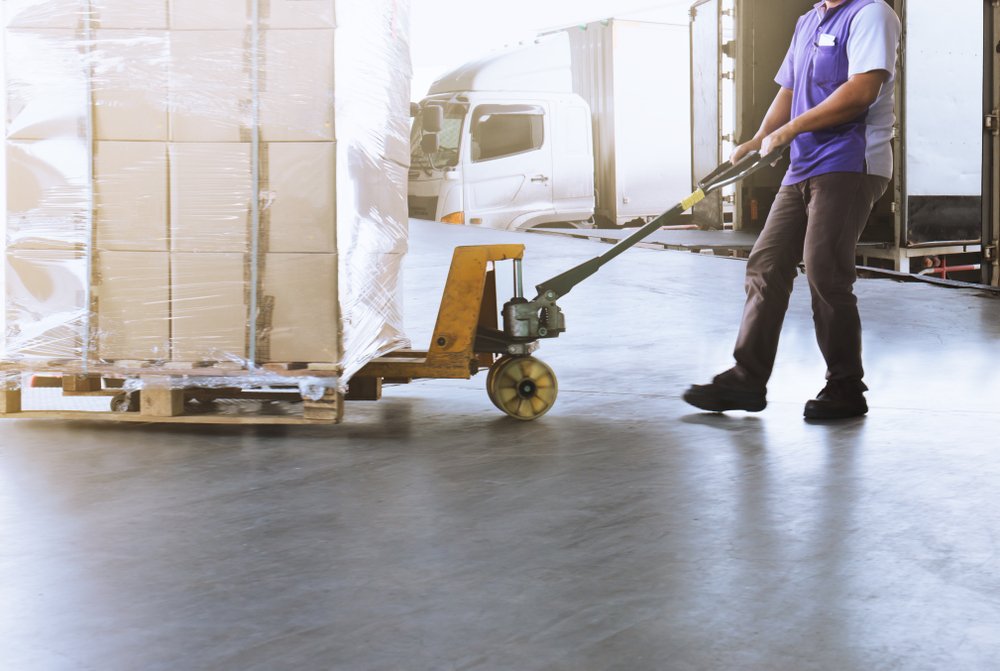 Logistika ve skladu Logistika ve skladu
